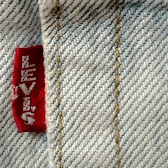 Free People Levi’s 501 Premium Jean Shorts in Light Wash Bleached Size 28 Big E - Picture 7 of 11